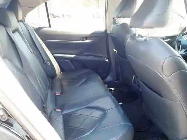 4T1B21HK5KU515730 2019 TOYOTA CAMRY HYBRID-5