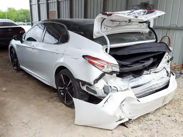 4T1B61HKXJU053362 2018 TOYOTA CAMRY XSE-2