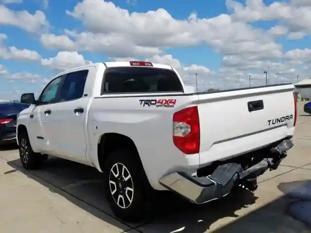 5TFDY5F16KX798599 2019 TOYOTA TUNDRA CREWMAX SR5-2