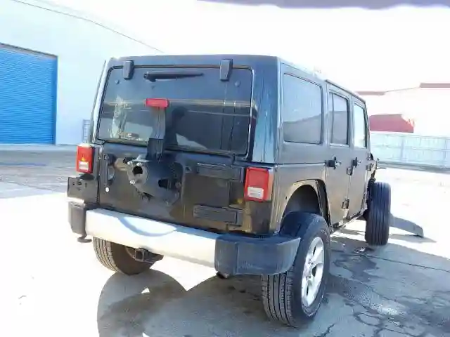 1C4HJWEG5DL525505 2013 JEEP WRANGLER UNLIMITED SAHARA-3