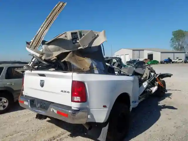 3C63RRGL7JG397475 2018 RAM 3500 ST-3