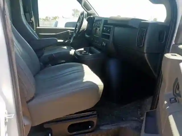 1GCZGHF15K1371296 2019 CHEVROLET EXPRESS G3500-4