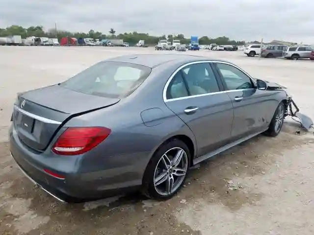 WDDZF4JB2KA545262 2019 MERCEDES-BENZ E 300-3