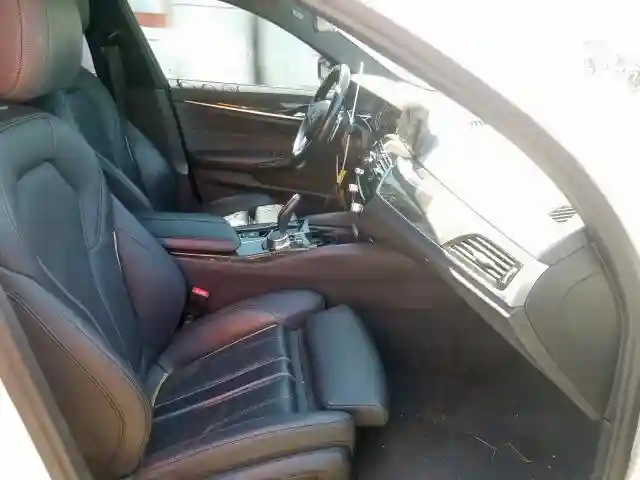 WBAJA9C57JB033142 2018 BMW 530E-4