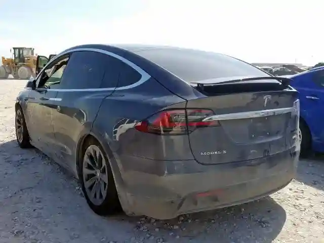 5YJXCDE20KF151867 2019 TESLA MODEL X-2