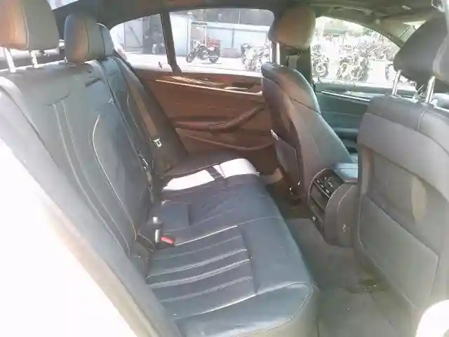 WBAJA9C57JB033142 2018 BMW 530E-5