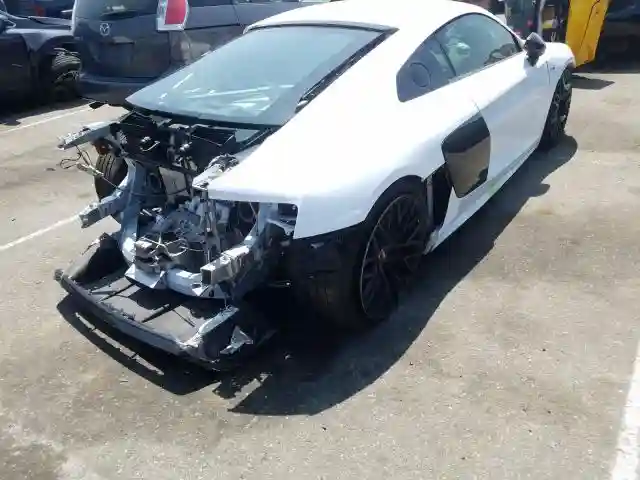 WUAKBAFX6H7902087 2017 AUDI R8 5.2 PLUS QUATTRO-3