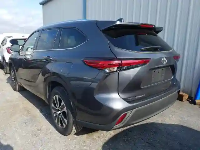 5TDGZRAH4LS007421 2020 TOYOTA HIGHLANDER XLE-2