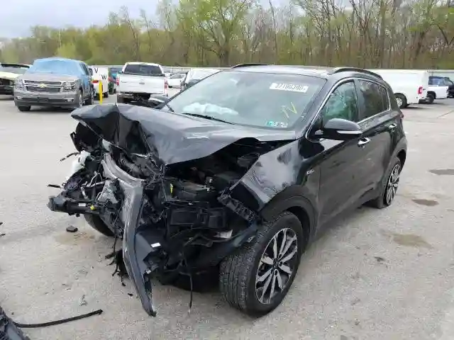 KNDPNCAC6J7420607 2018 KIA SPORTAGE EX-1