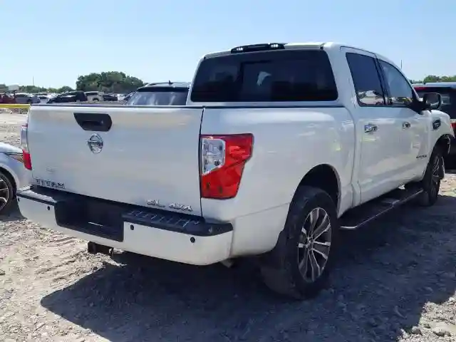 1N6AA1E52HN527965 2017 NISSAN TITAN SV-3