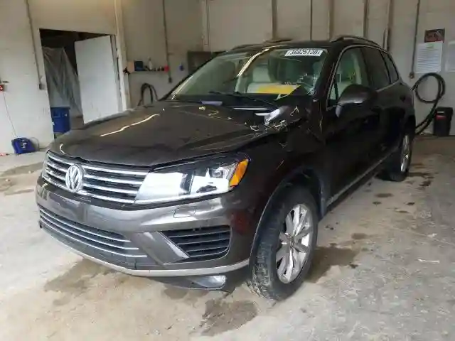 WVGEF9BP0FD002265 2015 VOLKSWAGEN TOUAREG V6-1