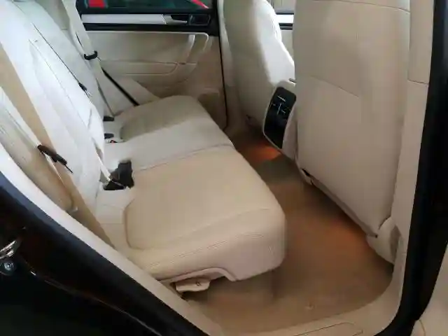 WVGEF9BP0FD002265 2015 VOLKSWAGEN TOUAREG V6-5