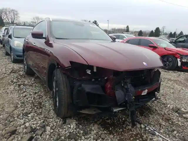 ZN661XUA6HX214298 2017 MASERATI LEVANTE-0