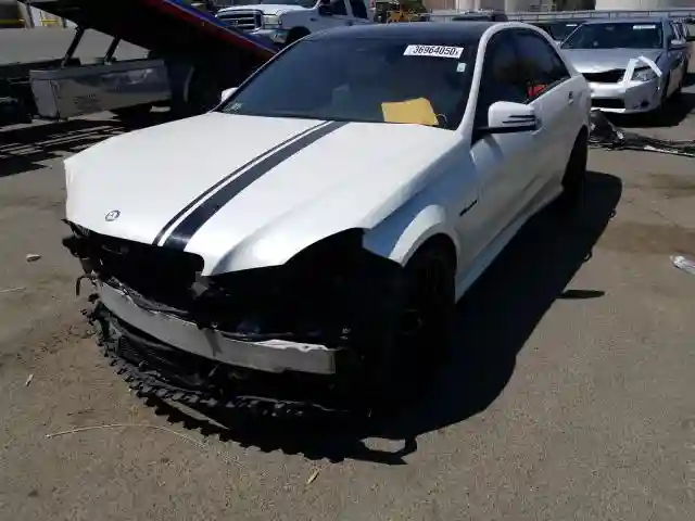 WDDHF7EB9DA758557 2013 MERCEDES-BENZ E 63 AMG-1