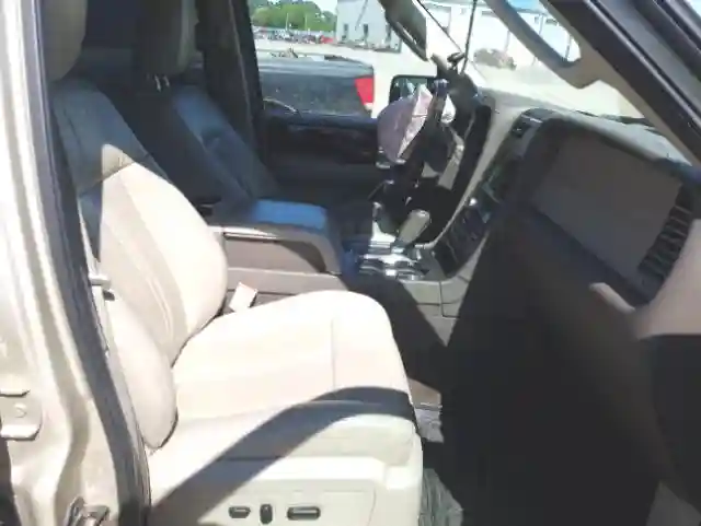 5LMJJ2JT8HEL04934 2017 LINCOLN NAVIGATOR SELECT-4