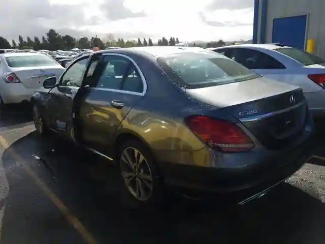 55SWF8DB6KU298446 2019 MERCEDES-BENZ C 300-2