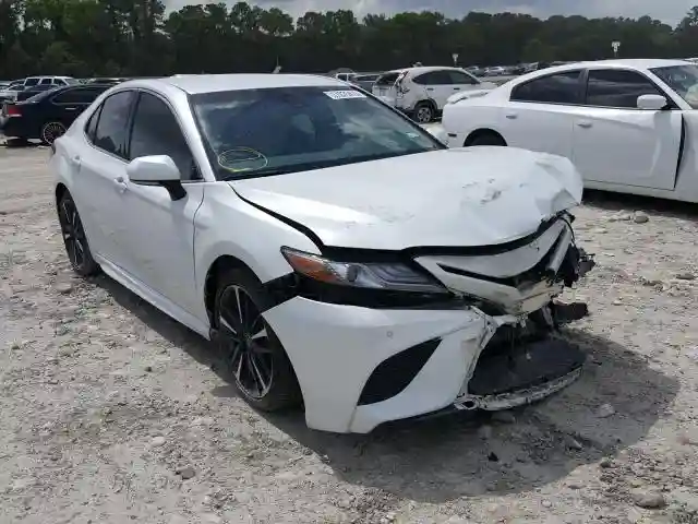 4T1B61HK3JU654449 2018 TOYOTA CAMRY XSE-0