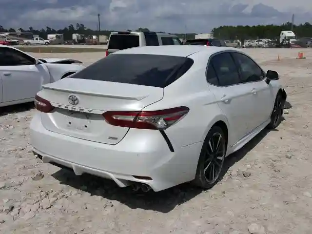 4T1B61HK3JU654449 2018 TOYOTA CAMRY XSE-3