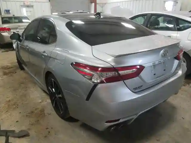 4T1B61HK6JU112763 2018 TOYOTA CAMRY XSE-2