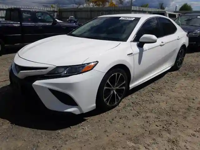 4T1B21HK3JU003625 2018 TOYOTA CAMRY HYBRID-1