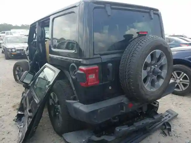 1C4HJXEG3JW119111 2018 JEEP WRANGLER UNLIMITED SAHARA-2