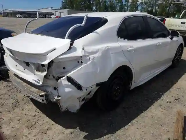 4T1B21HK3JU003625 2018 TOYOTA CAMRY HYBRID-3
