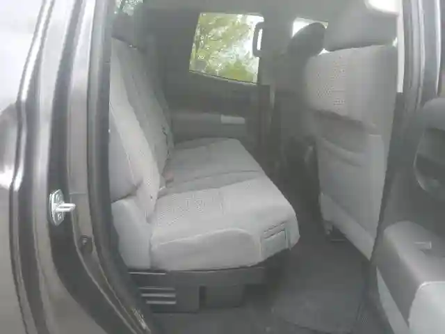 5TFUY5F13CX240887 2012 TOYOTA TUNDRA DOUBLE CAB SR5-5