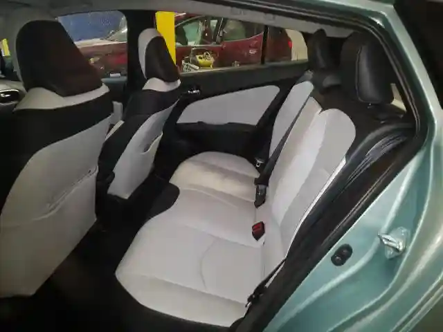 JTDKARFU7K3079351 2019 TOYOTA PRIUS-5