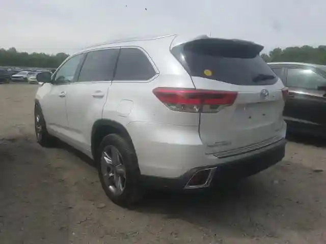 5TDDZRFH9KS739795 2019 TOYOTA HIGHLANDER LIMITED-2