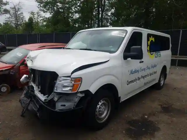 5BZBF0AA1JN852117 2018 NISSAN NV 3500 S-1