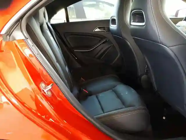 WDDSJ4EB2KN752821 2019 MERCEDES-BENZ CLA 250-5