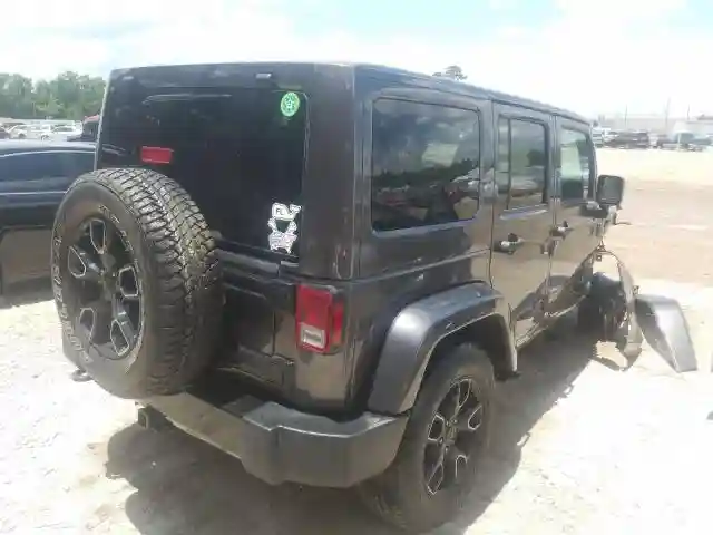 1C4BJWEG7HL687468 2017 JEEP WRANGLER UNLIMITED SAHARA-3
