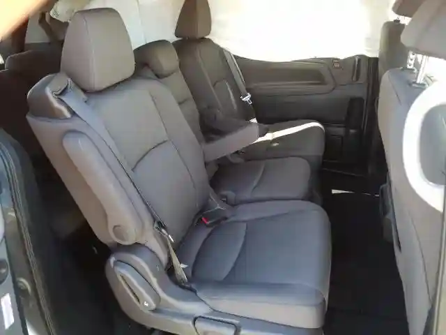 5FNRL6H5XKB078257 2019 HONDA ODYSSEY EX-5