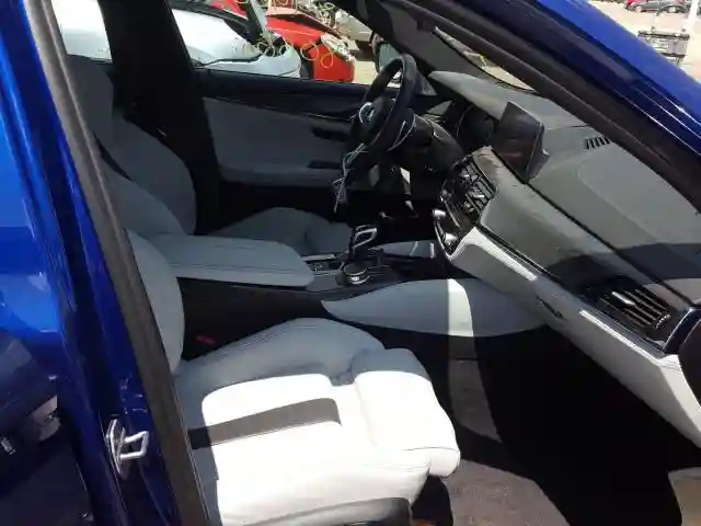 WBSJF0C50KB447647 2019 BMW M5-4