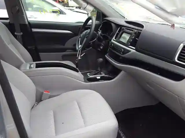 5TDBZRFHXJS836316 2018 TOYOTA HIGHLANDER LE-4