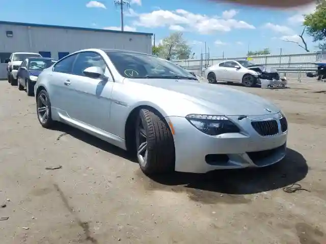 WBSEH93519CY24975 2009 BMW M6-0