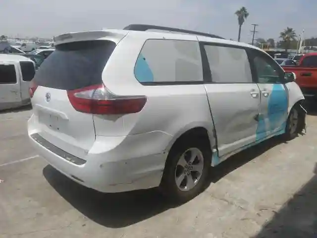5TDKZ3DCXJS914114 2018 TOYOTA SIENNA LE-3