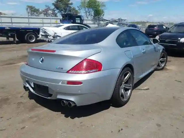 WBSEH93519CY24975 2009 BMW M6-3