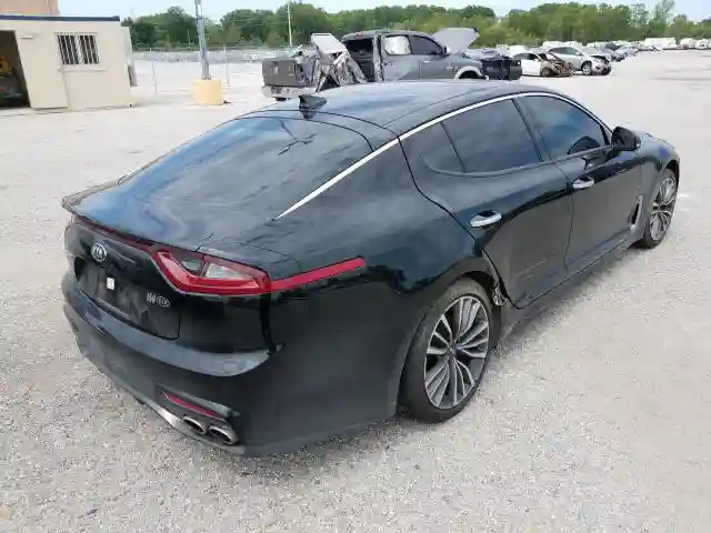 KNAE15LA0K6053847 2019 KIA STINGER-3