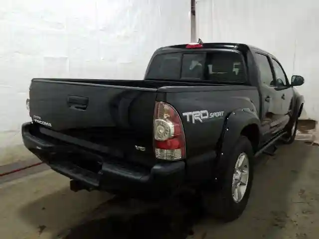 3TMLU4ENXFM177982 2015 TOYOTA TACOMA DOUBLE CAB-3