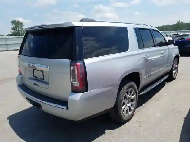 1GKS1HKJ8JR225603 2018 GMC YUKON XL DENALI-3