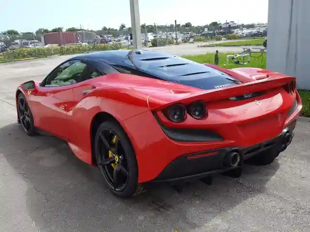 ZFF92LLA0L0253283 2020 FERRARI F8 TRIBUTO-2