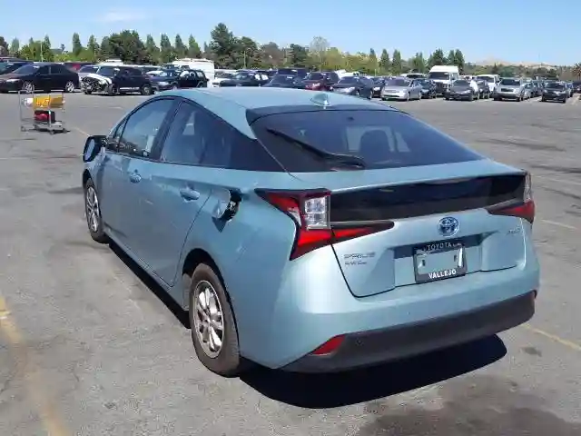 JTDL9RFU4K3008427 2019 TOYOTA PRIUS-2