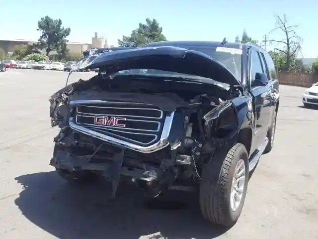 1GKS1GKC8HR232329 2017 GMC YUKON XL C1500 SLT-1