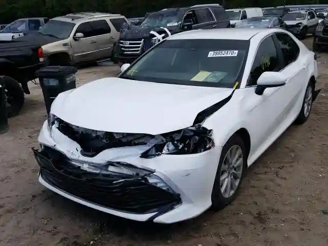 4T1C11AK9LU866529 2020 TOYOTA CAMRY LE-1