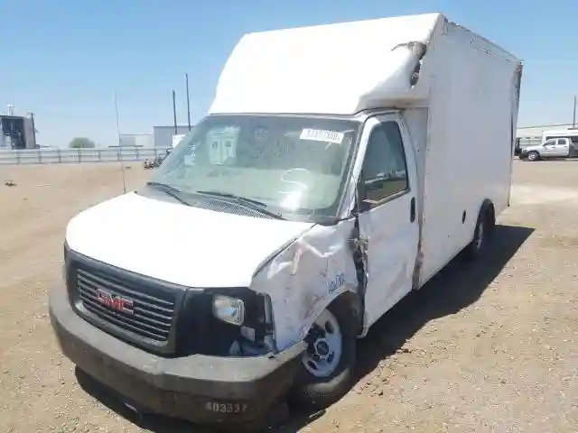 7GZ07SFF0HN002173 2017 GMC SAVANA CUTAWAY G3500-1