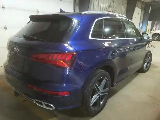 WA1C4AFY8J2064100 2018 AUDI SQ5 PRESTIGE-3