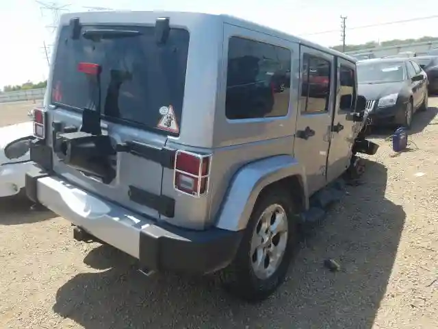 1C4HJWEG2FL697249 2015 JEEP WRANGLER UNLIMITED SAHARA-3