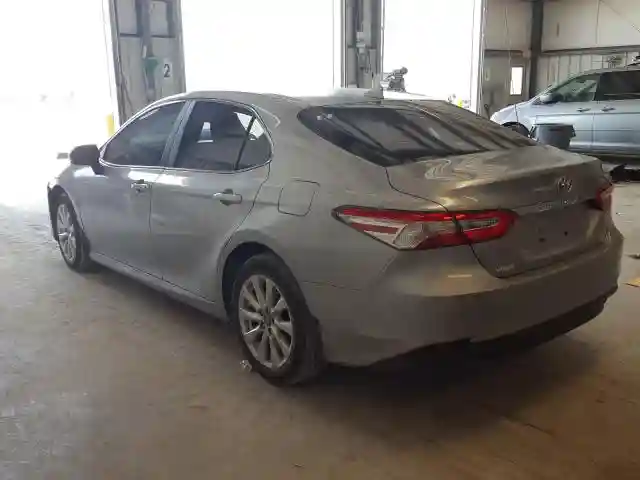 4T1L11AK8LU876193 2020 TOYOTA CAMRY LE-2