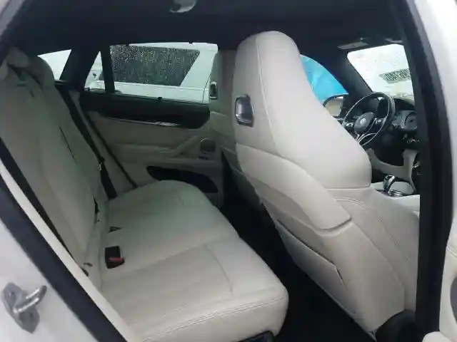 5YMKW8C38H0U71859 2017 BMW X6 M-5